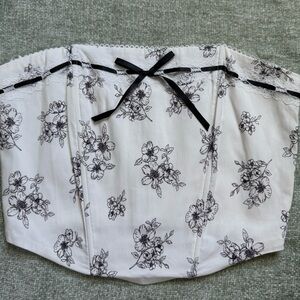 Fashion Nova Black and White Floral Crop Top